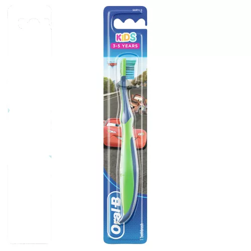 Зубная щётка Oral-B Kids для мальчиков (от 3 лет)