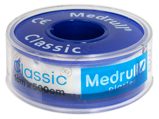 Emplastru medical Medrull Classic, în rolă, dimensiunea 5,0 cm × 5,0 m, ambalaj din plastic